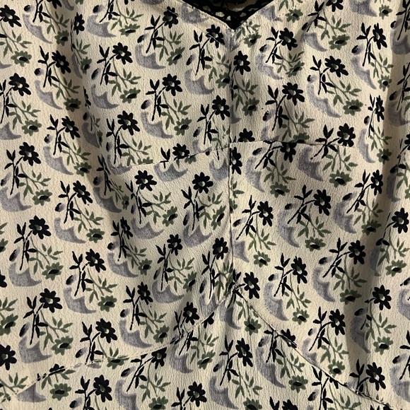 Vintage Nostalgia dress - Picture 4 of 7